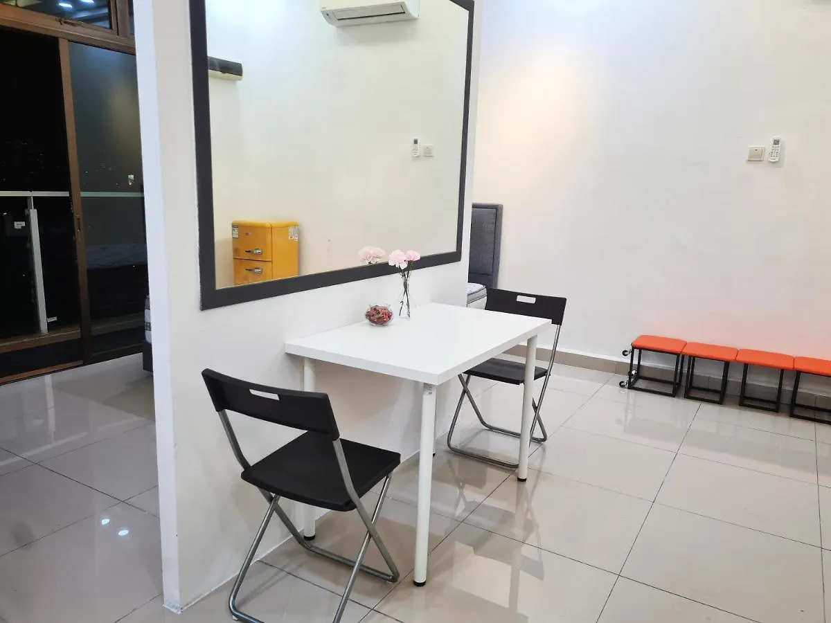 Stylish Studio at Palazio Taman: City View Balcony & Netflix Johor Bahru 0*,  Malaysia