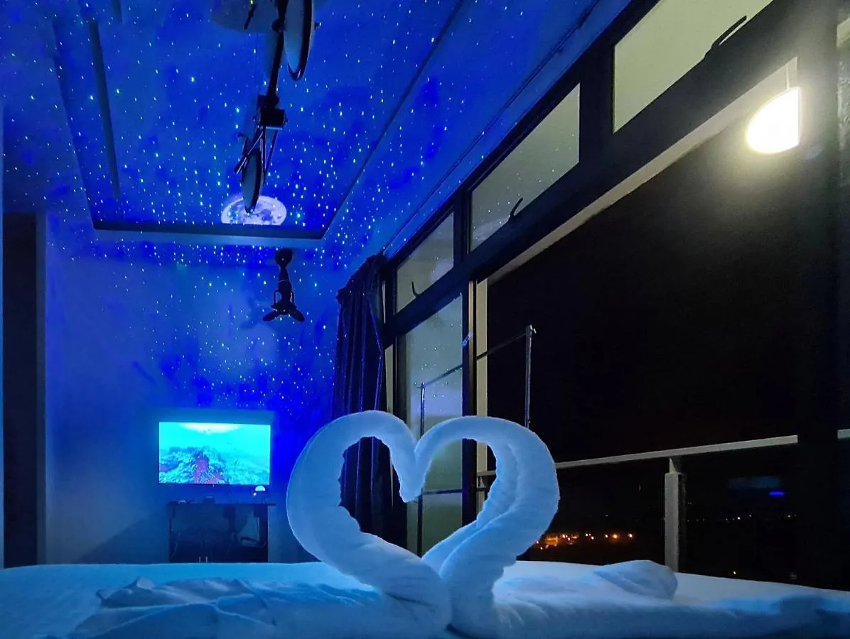 Stylish Studio With Bathroom And City View Balcony At Palazio Taman Mount Austin Free Netflix By Gdragon Homestay location